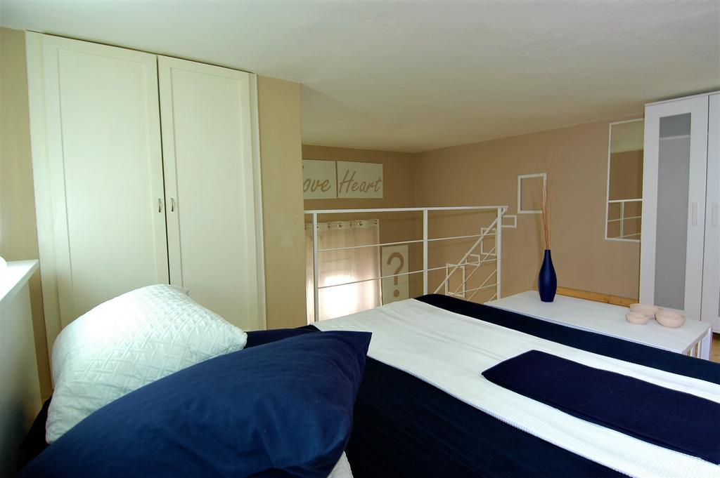 דירות Virna House A קאסטלמארה דל גולפו מראה חיצוני תמונה